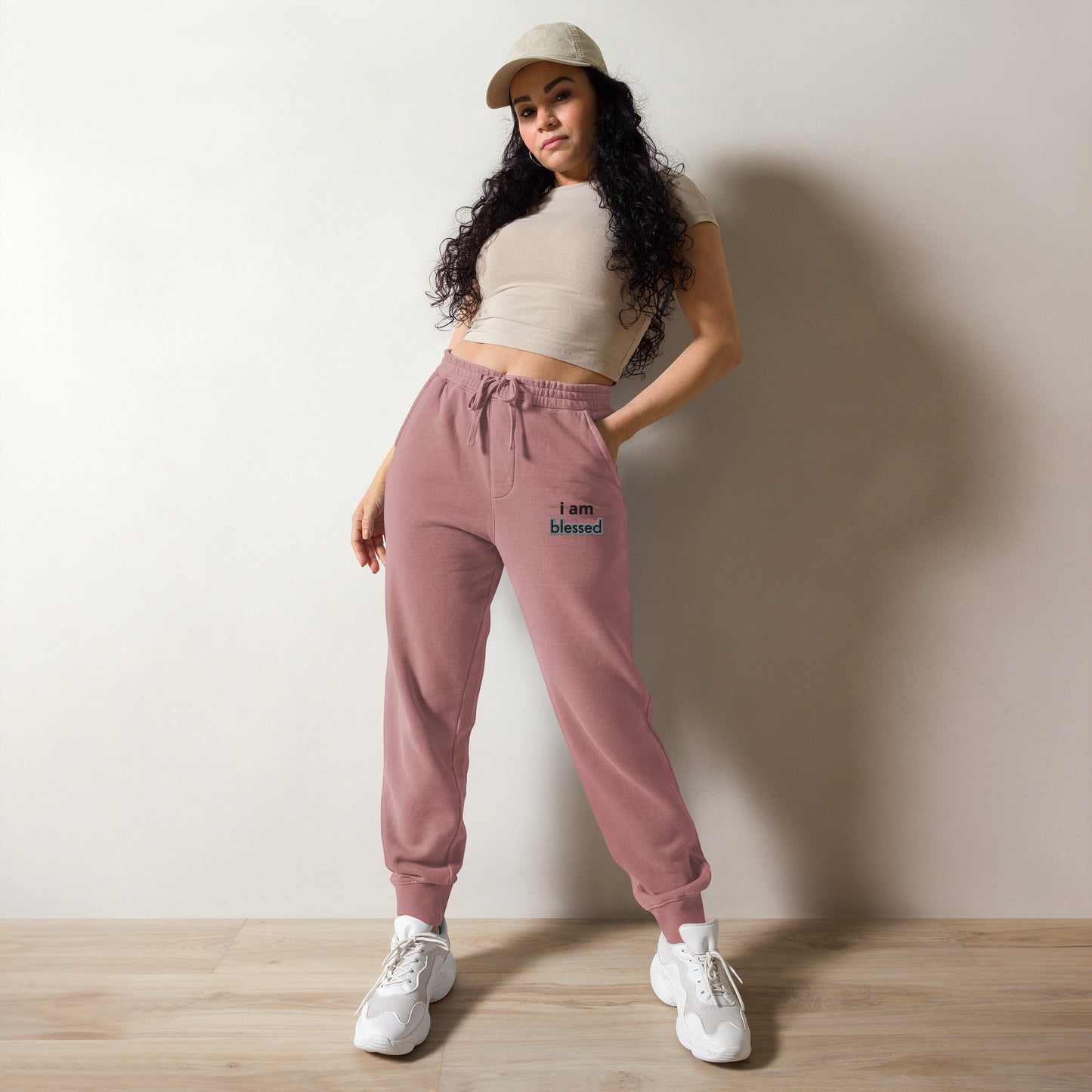 Women pigment-dyed sweatpants