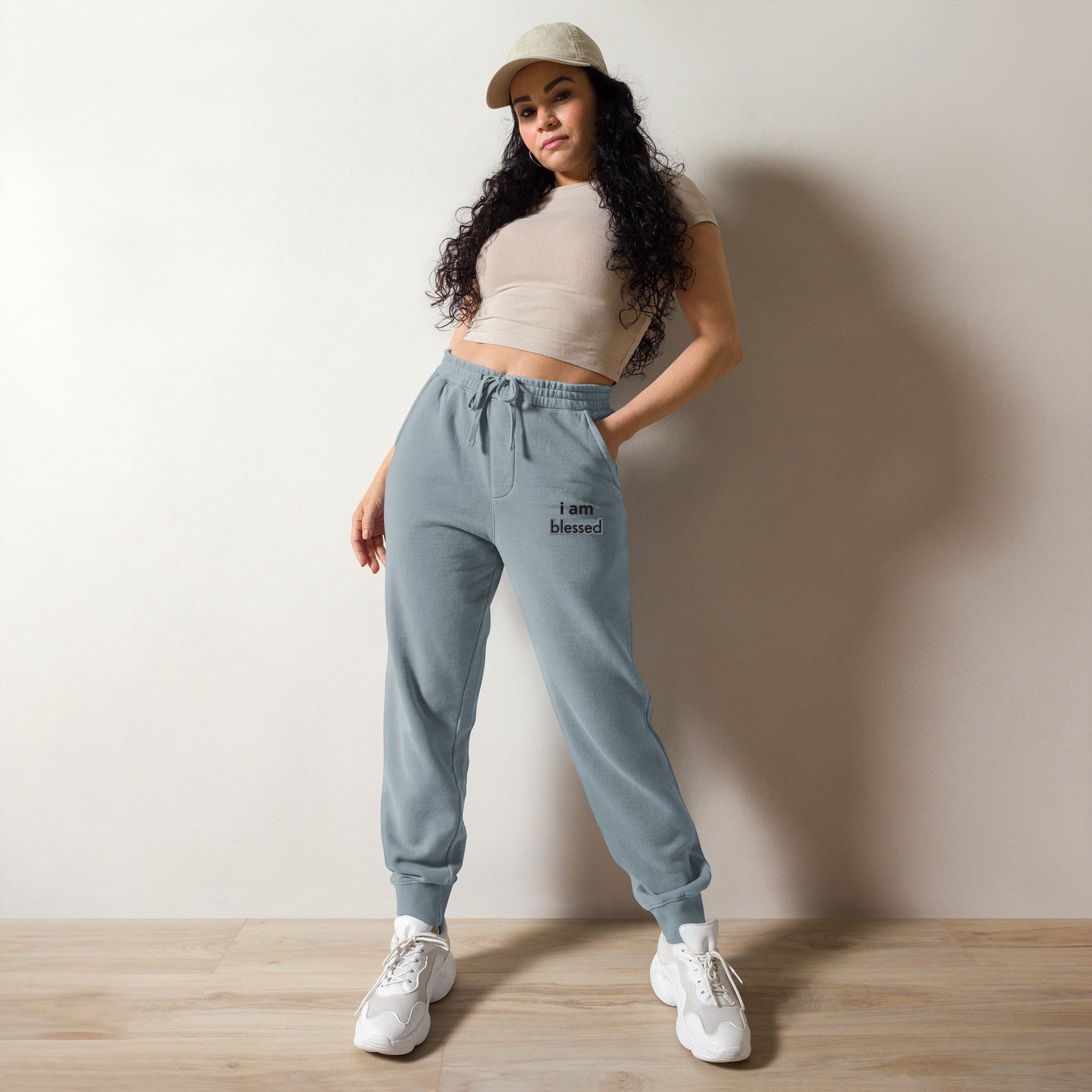 Women pigment-dyed sweatpants
